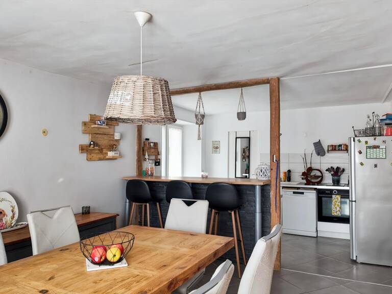 Maison  habitable de suite, deux chambres, grange, terrain, proche Nogent sur Seine — photo 1