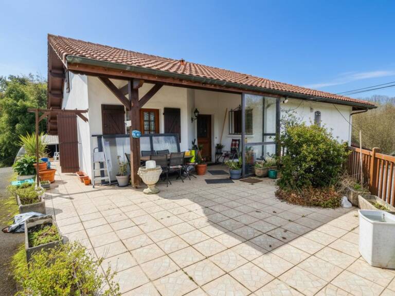 NUE PROPRIETE Maison de pays Mouguerre 10 pièce(s) 230 m2 — photo 1
