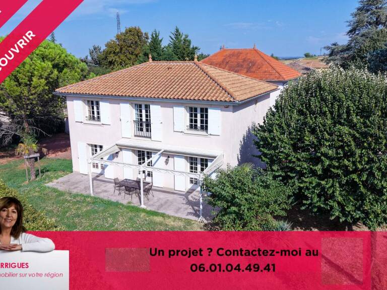 SOLAIZE - Maison de caractère avec sous-sol et terrain piscinable — photo 1