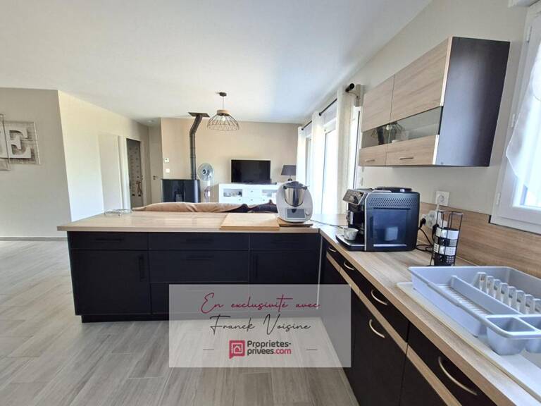 A VENDRE en Exclusivité à Saint Paul en Pareds, Maison plain-pied de 68 m2 env avec 2 chambres sur une parcelle de 422 m2 — photo 1