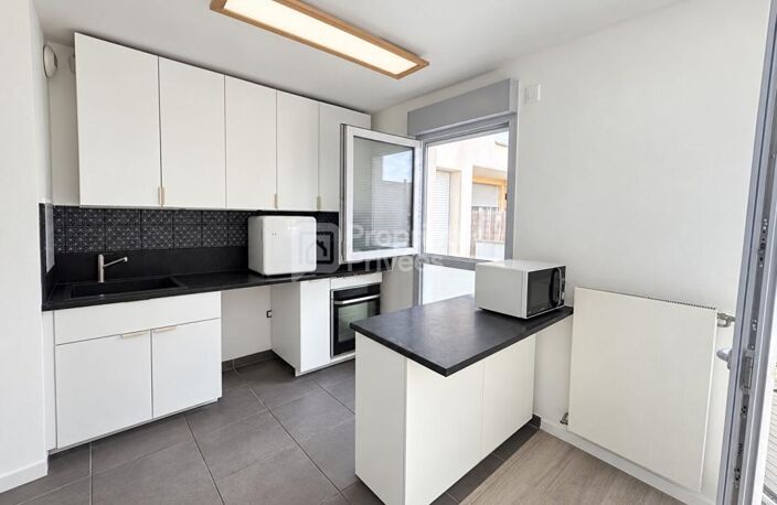 94000 CRÉTEIL UNIVERSITE - APPARTEMENT RECENT T4 - 75 M² + BALCON, et 2 PARKINGS — photo 4