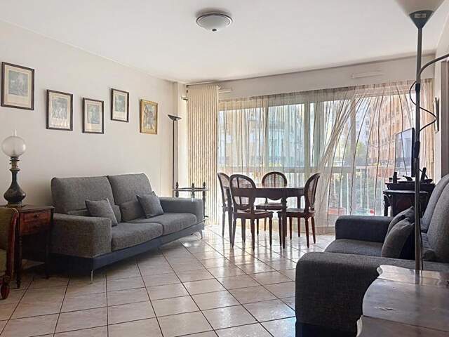 PARIS 20e - SAINT-FARGEAU - 3 PIÈCES TRAVERSANT EST/OUEST - 75,84 m² - 3 BALCONS - JARDIN INTÉRIEUR — photo du bien