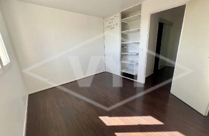 Vente appartement 3 pièces 71 m² Combs-la-Ville (77380) — photo 5