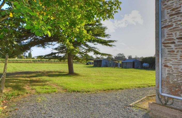 Corps de ferme proche  Bégard, 5 pièces, 2 chambres, 4 possibles,105 m2 — photo 2