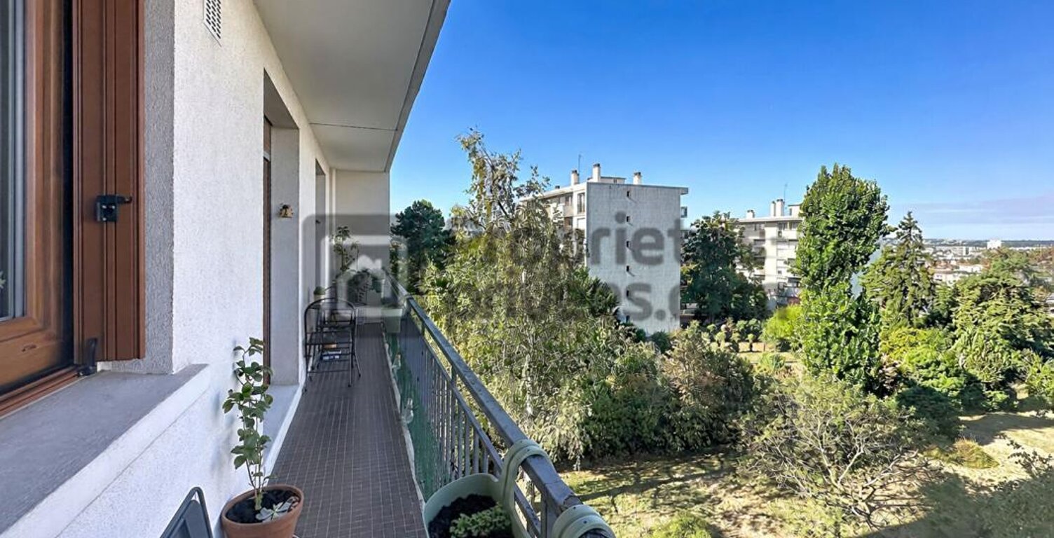 Appartement T3, vue dégagée, 2 balcons — photo 1
