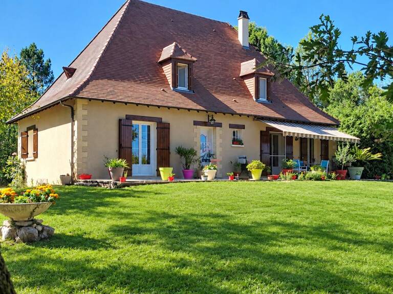 ELEGANTE MAISON TRADITIONNELLE DE QUALITE, sous-sol total, au milieu de son parc arboré. 4 Chambres.  Jardin 2500 m2 — photo 1
