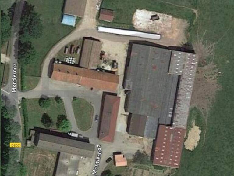 **EXCLUSIVITE** SAINT JEAN SUR REYSSOUZE - FERME DE CARACTÈRE - 13 BÂTIMENTS -  210 000 m² DE TERRAIN - MAISON de 148 m² — photo 1