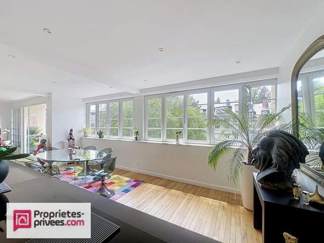 Exceptionnel Appartement - Esprit loft baigné de lumière au coeur de Lisieux - — photo du bien
