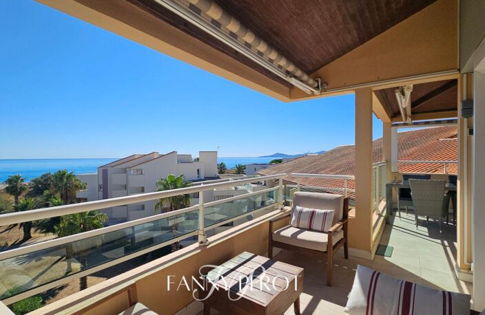 Saint-Cyprien - T3 au dernier étage avec grande terrasse et vue mer incroyable — photo 4