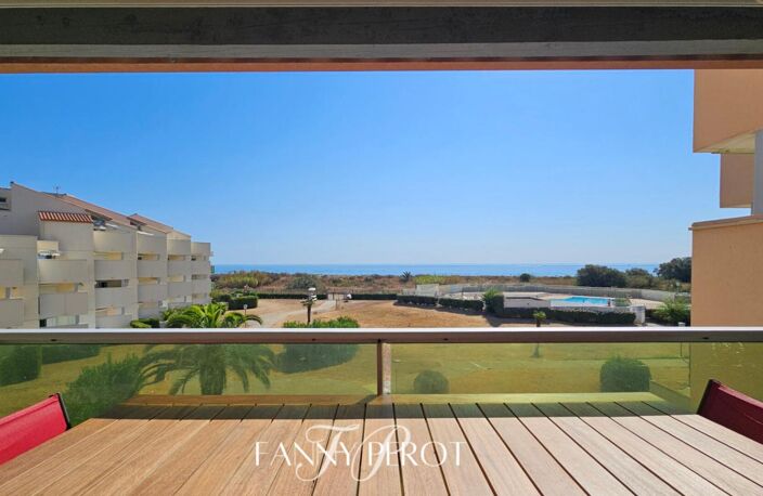 Saint-Cyprien - T3 avec vue mer depuis toutes les pièces et deux terrasses — photo 2