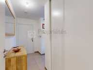 T3 DUPLEX CLIMATISÉ AVEC TERRASSE & 2 STATIONNEMENTS — photo 2