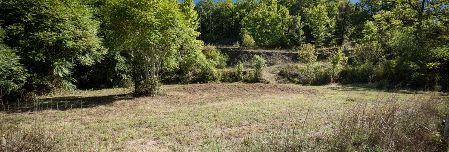 Terrain  3199 m² à vendre à Couze-et-Saint-Front (24150)