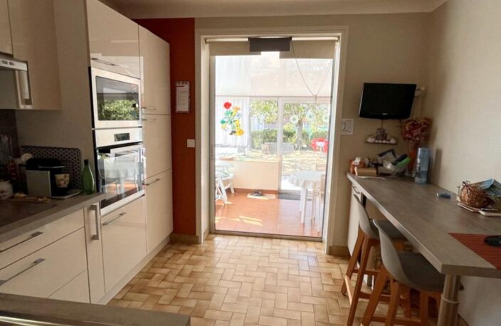 EN EXCLUSIVITÉ - GUÉRANDE CENTRE À PIED - MAISON FAMILIALE avec JARDIN et GARAGE — photo 4