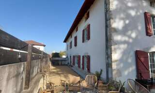 Maison 5 Pièces 225 m² à vendre à Guiche (64520)