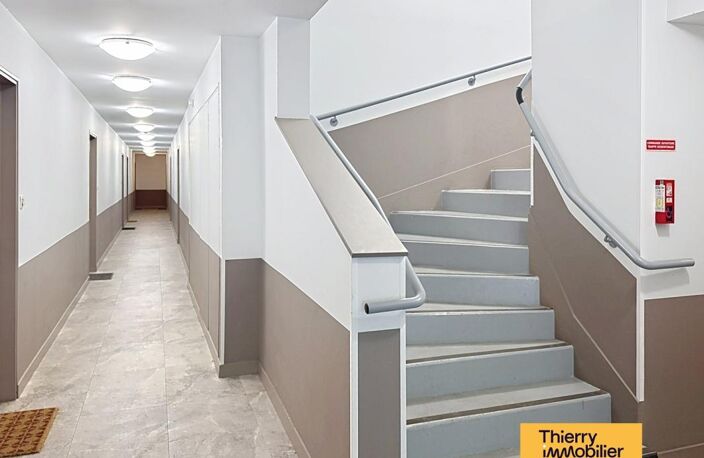 T1 32 m² avec parking prox FACULTES — photo 4