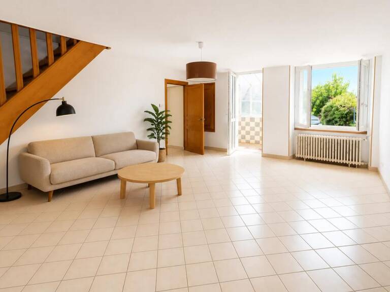 Maison de 4 pièces de 76,5 m² à La Chapelle-Saint-Ursin — photo 1