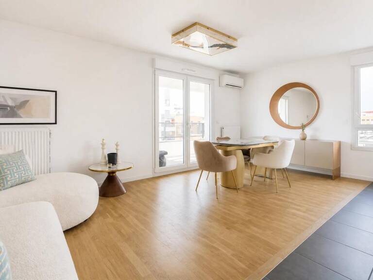 Appartement de 4 pièces de 83 m² à Romainville — photo 1