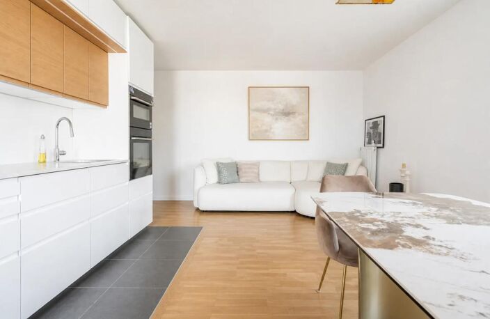 Appartement de 4 pièces de 83 m² à Romainville — photo 3