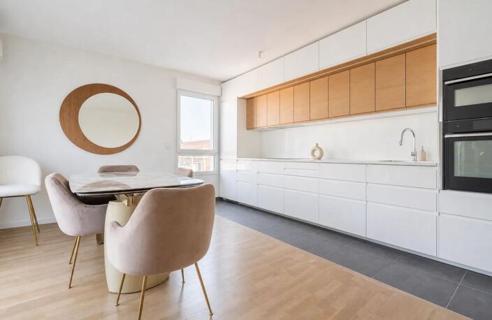 Appartement de 4 pièces de 83 m² à Romainville — photo 4