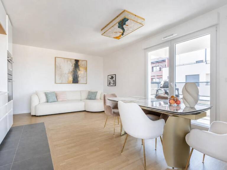 Appartement de 4 pièces de 83 m² à Romainville — photo 1