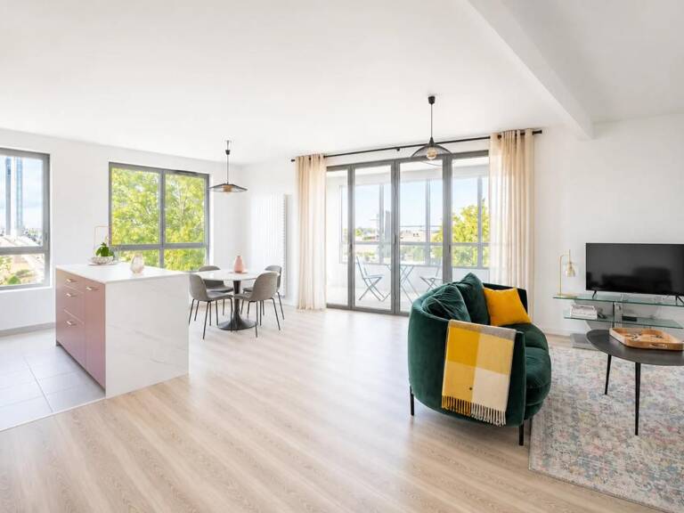 Appartement 4 pieces de 94 m² à Bordeaux quai de Brazza — photo 1