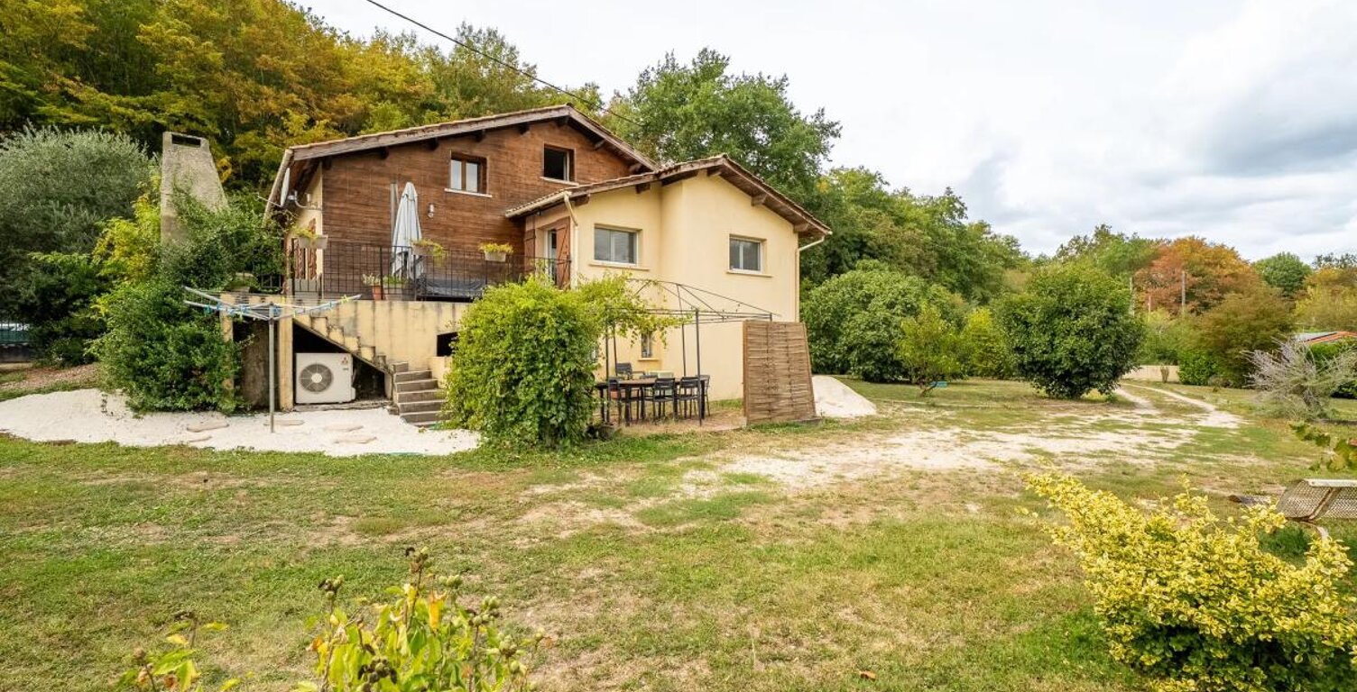 Maison de 7 pièces de 170 m² à Camarsac — photo 1