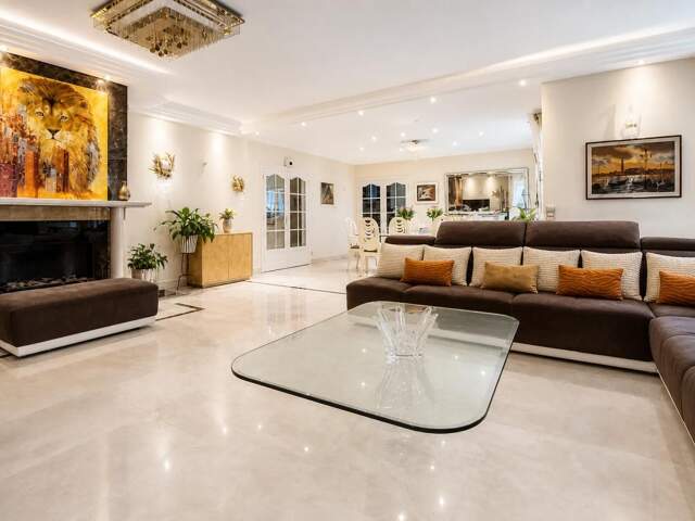Maison de 7 pièces de 250 m² à Saint-Gratien — photo du bien