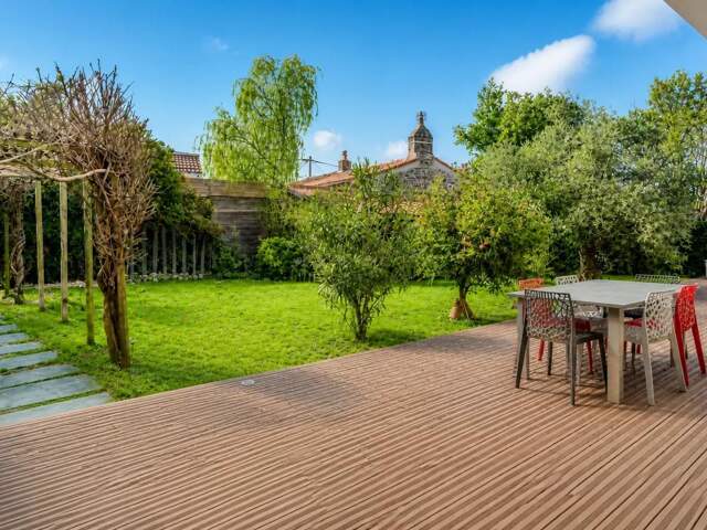 Maison de 7 pièces de 260 m² à Saint-Sébastien — photo du bien