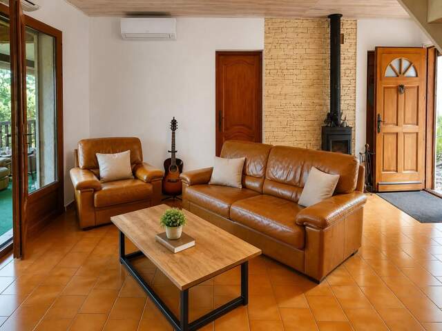 Maison de 4 pièces de 93 m² à Flassans-sur-Issole — photo du bien