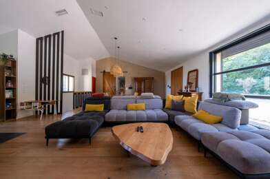 Maison 8 pièces 549000 €