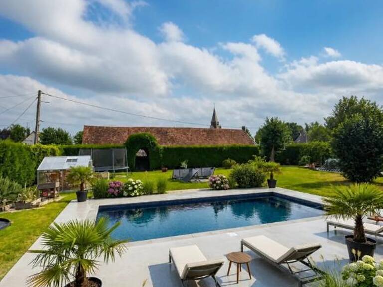 Maison de 7 pièces de 201 m² à Velennes — photo 1
