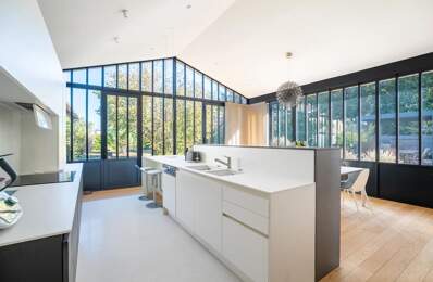 Maison de 9 pièces de 185 m² à Eysines — photo du bien