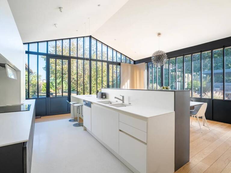 Maison de 9 pièces de 185 m² à Eysines — photo 1