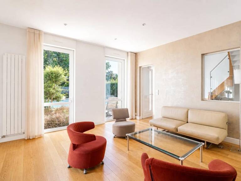 Maison de 9 pièces de 185 m² à Eysines — photo 1