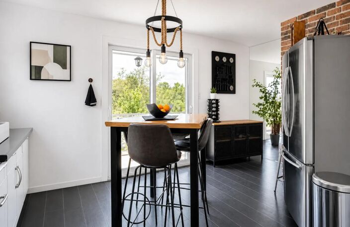 Maison de 8 pièces de 140 m² située à Four — photo 2