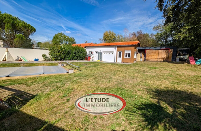 Maison familiale avec piscine chauffée, jardin clos et pres — photo 2