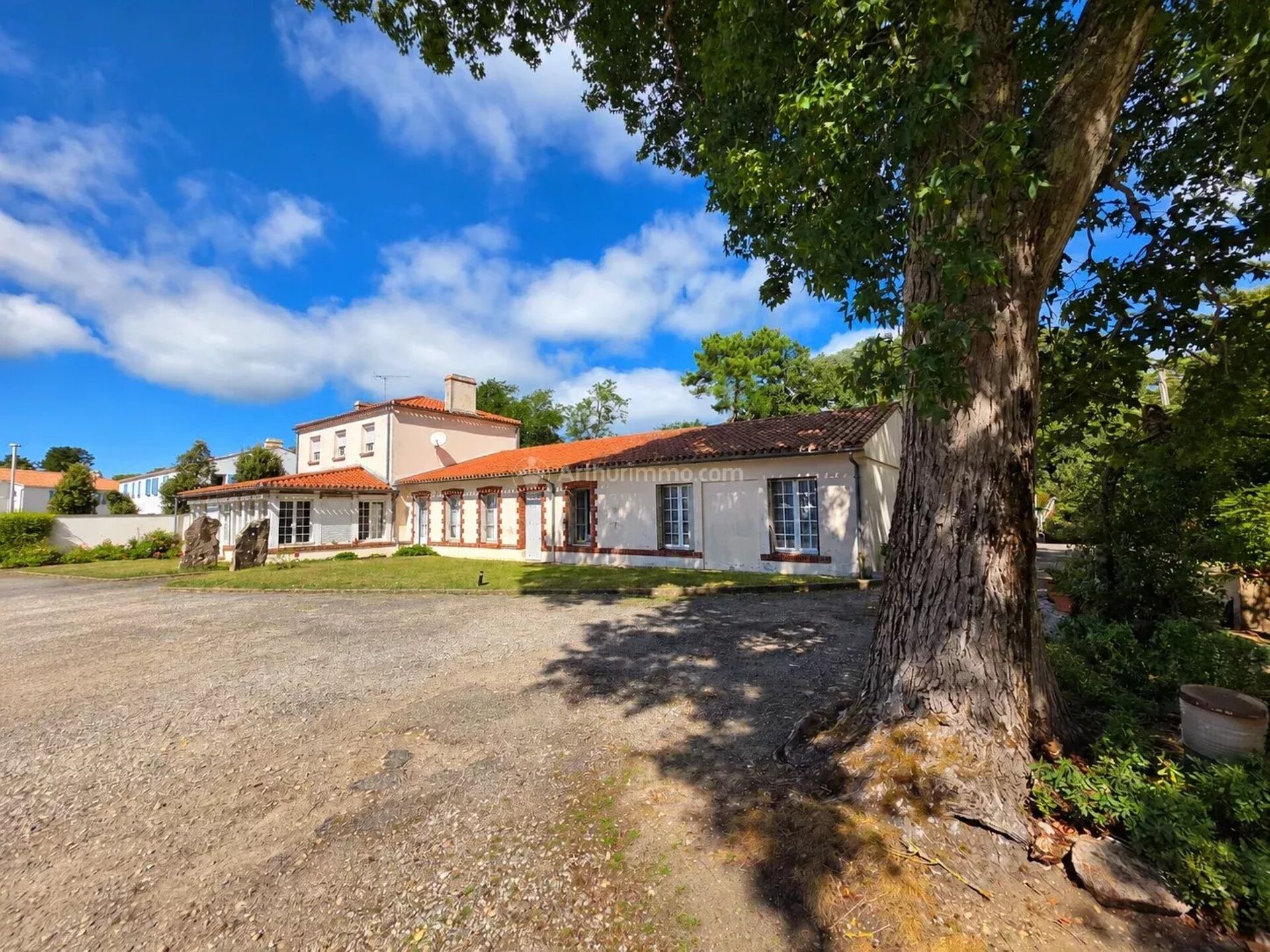 Maison 15 pièces 315 m² · à Noirmoutier-en-l'Île · 315 m² · 1 063 700 €