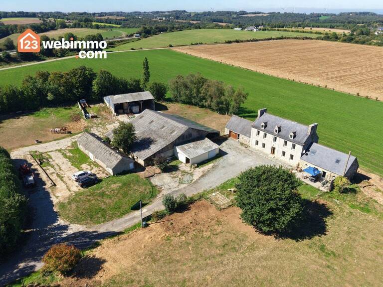 Maison - 130m² - Plouégat-Moysan — photo 1