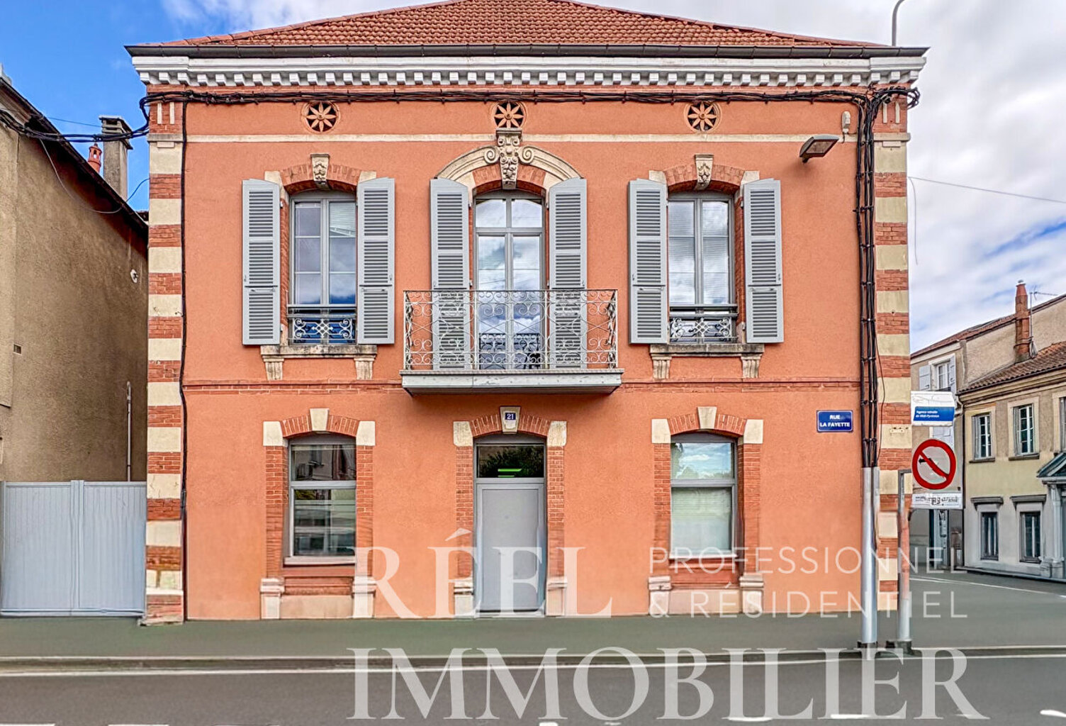 Immeuble de bureaux loué - Investissement locatif en coeur de ville d'Auch — photo 1