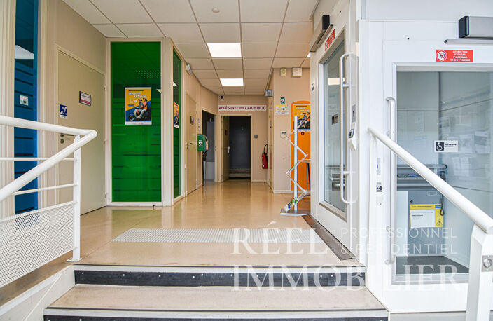 Immeuble de bureaux loué - Investissement locatif en coeur de ville d'Auch — photo 3