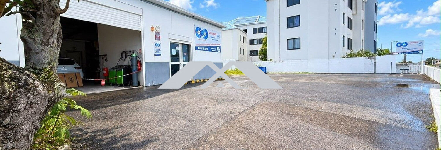 Commerce  95 m² à vendre à Saint-Joseph (97480)
