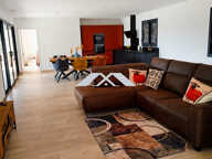 Villa contemporaine de plain-pied avec piscine Les Mages — photo 2