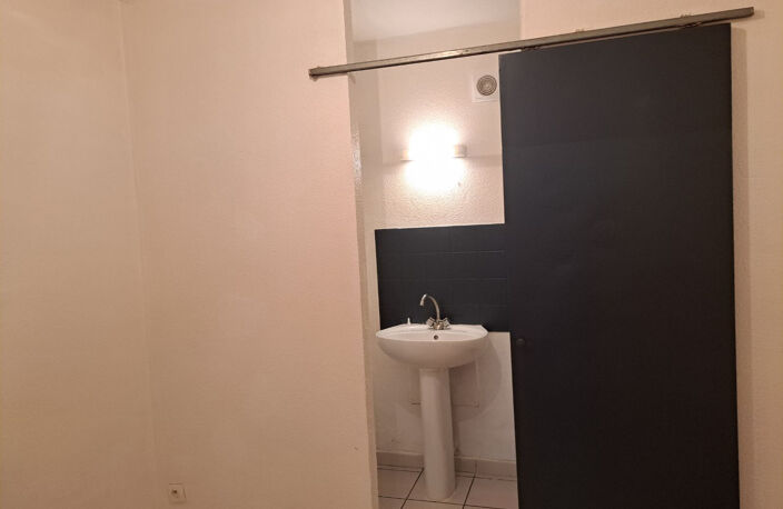 À LOUER   Charmant studio de 22 m2  à Clermont-l'Hérault — photo 5