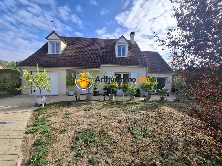 BELLE MAISON FAMILIALE AVEC GARAGE, PISCINE ET TERRAIN DE 1 000 M² — photo 1