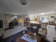 BELLE MAISON FAMILIALE AVEC GARAGE, PISCINE ET TERRAIN DE 1 000 M² — photo 4
