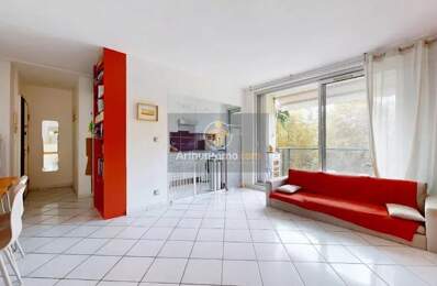 4 pièces en centre-ville avec 3 chambres, cave et parking — photo du bien
