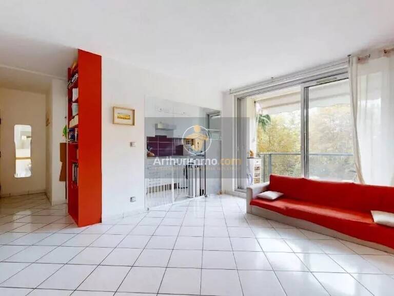 4 pièces en centre-ville avec 3 chambres, cave et parking — photo 1