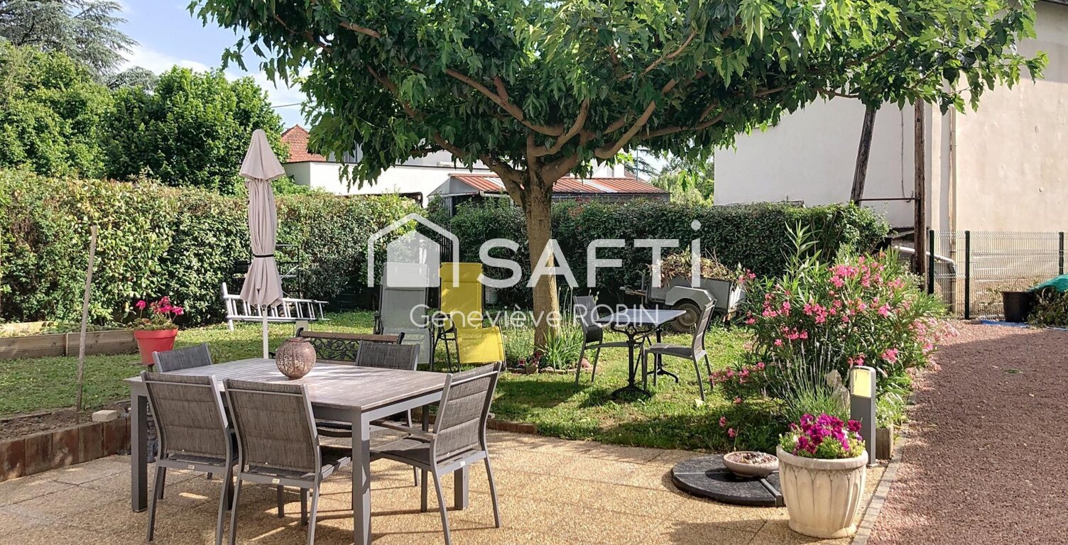 TASSIN  Le Bourg / Sauze - Maison familiale T4 rénovée avec jardin et garage — photo 1