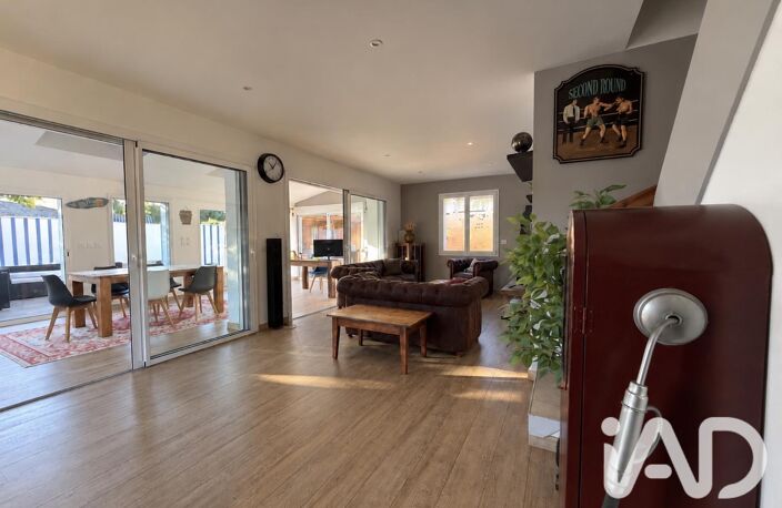Vente Maison/villa 7 pièces — photo 2
