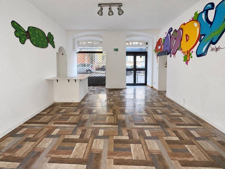 vente murs commerciaux- Centre ville Bastia — photo 1